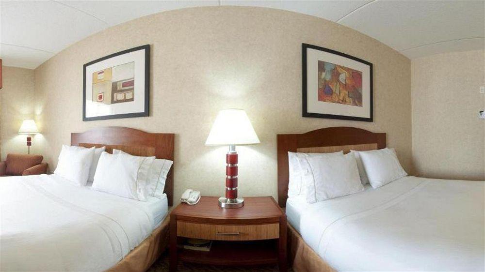 Holiday Inn Express Brampton By Ihg Kültér fotó