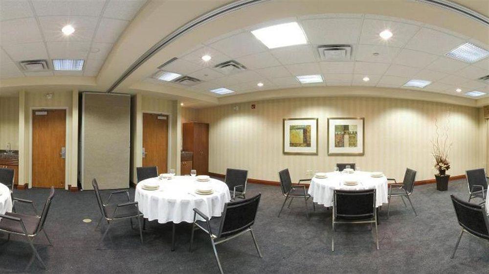 Holiday Inn Express Brampton By Ihg Kültér fotó
