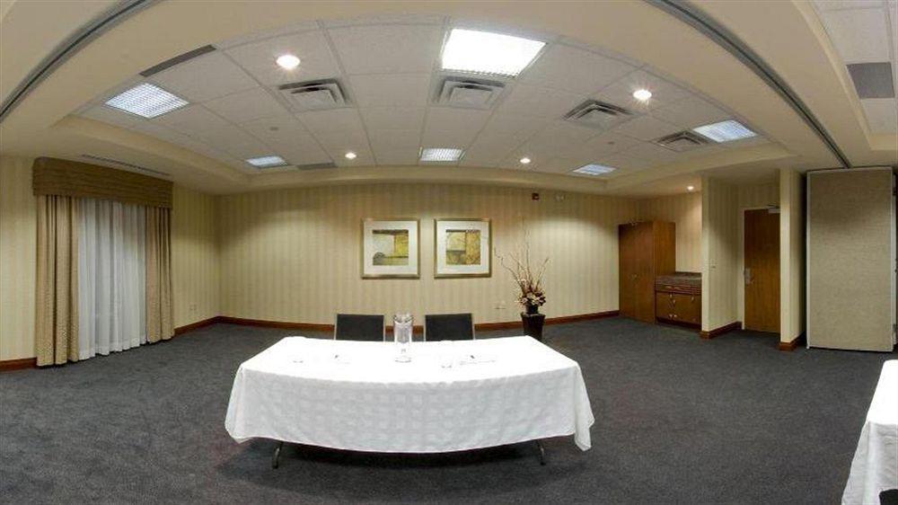 Holiday Inn Express Brampton By Ihg Kültér fotó